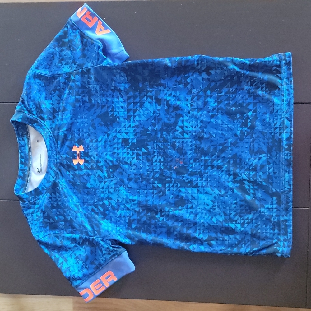 Boy's Under Armour shirt